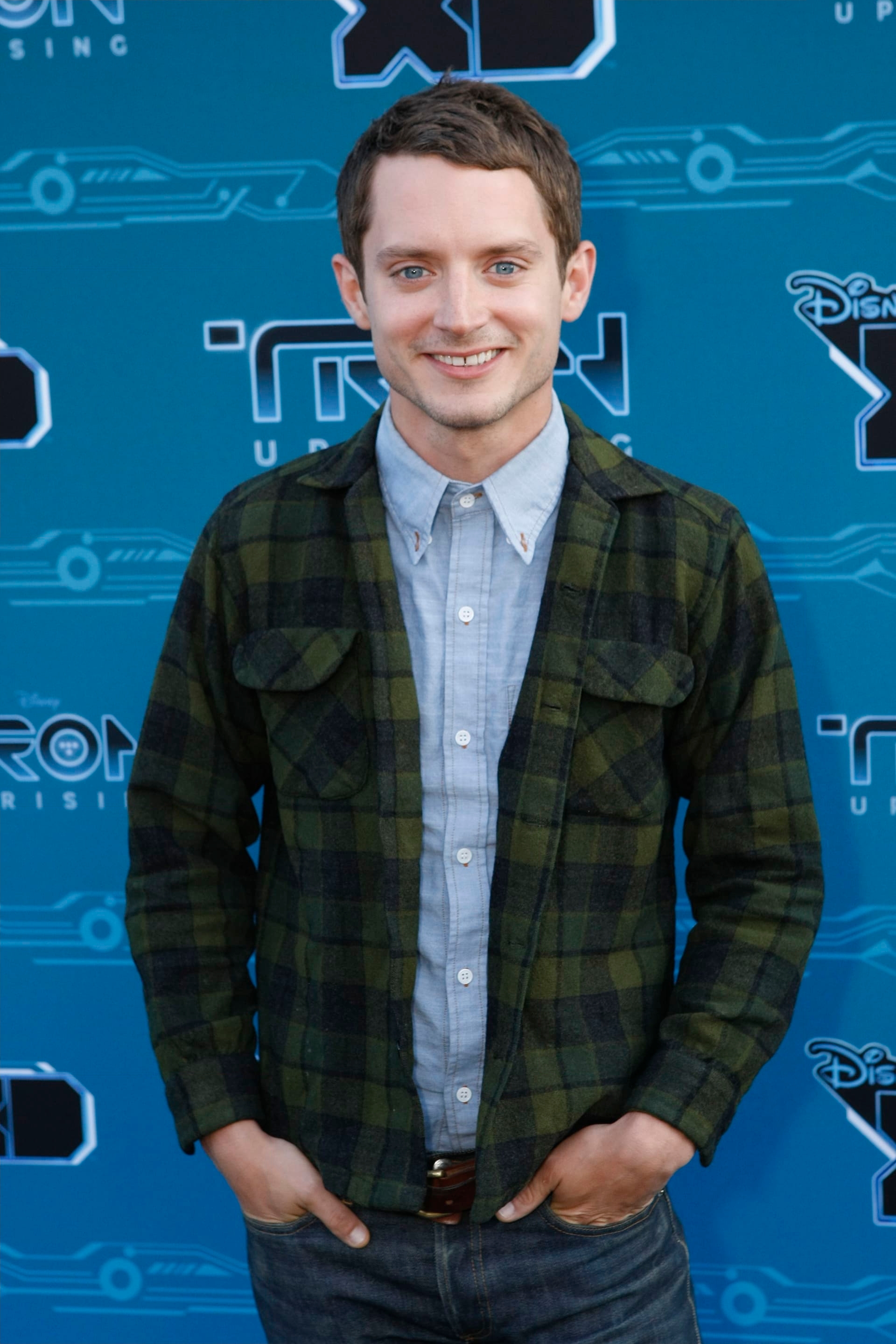 Tron_Press-001.jpg Tron_Press-001.jpg