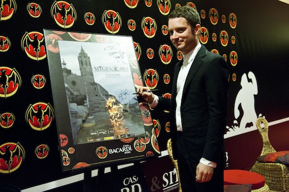 8286dde_elijahwood.jpg 8286dde_elijahwood.jpg