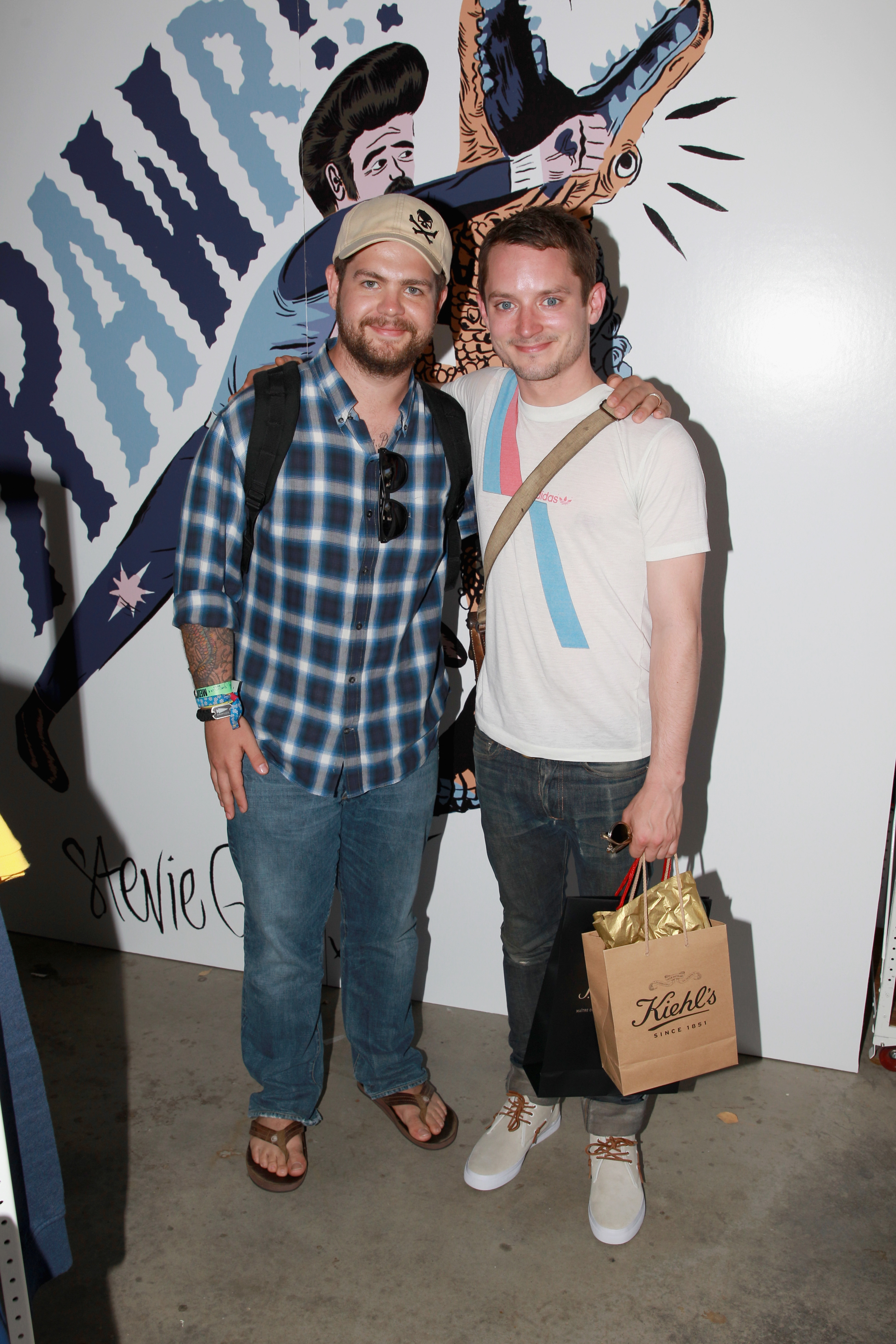DesertPoolParty2013_28729.jpg DesertPoolParty2013_28729.jpg
