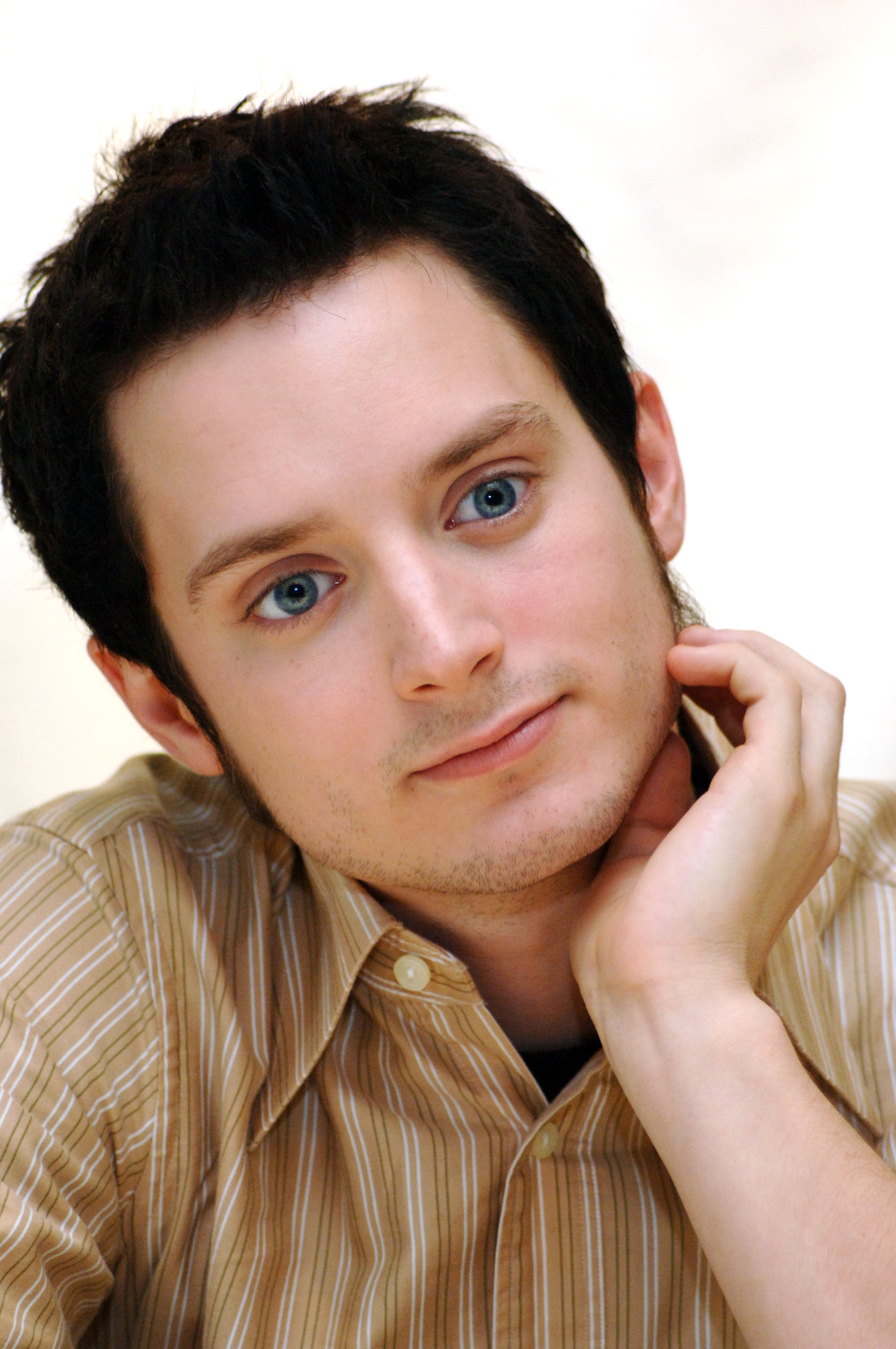 Everything_is_Illuminated_Press_28229.jpg