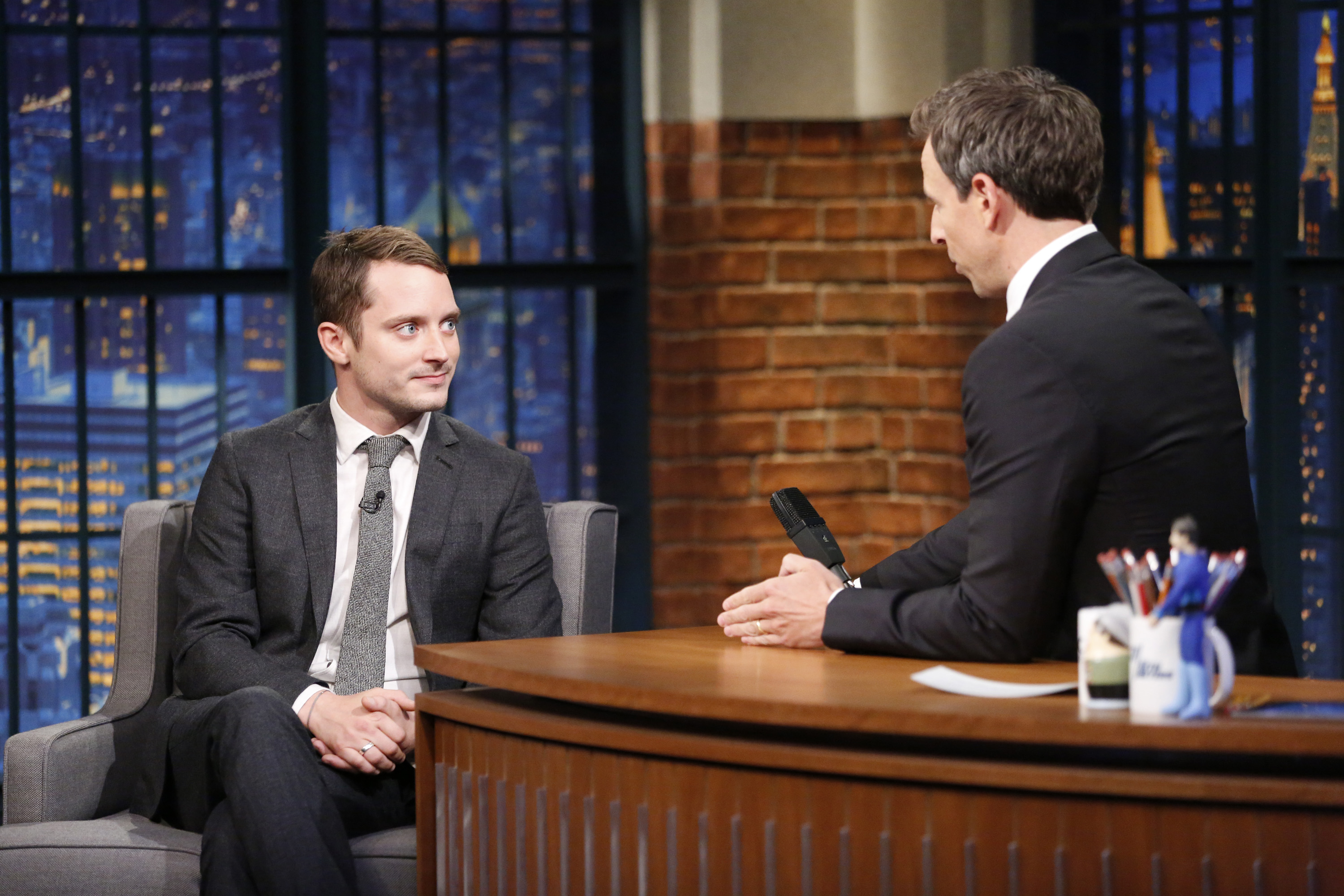 Late_Night_with_Seth_Meyers_91615_28429.jpg
