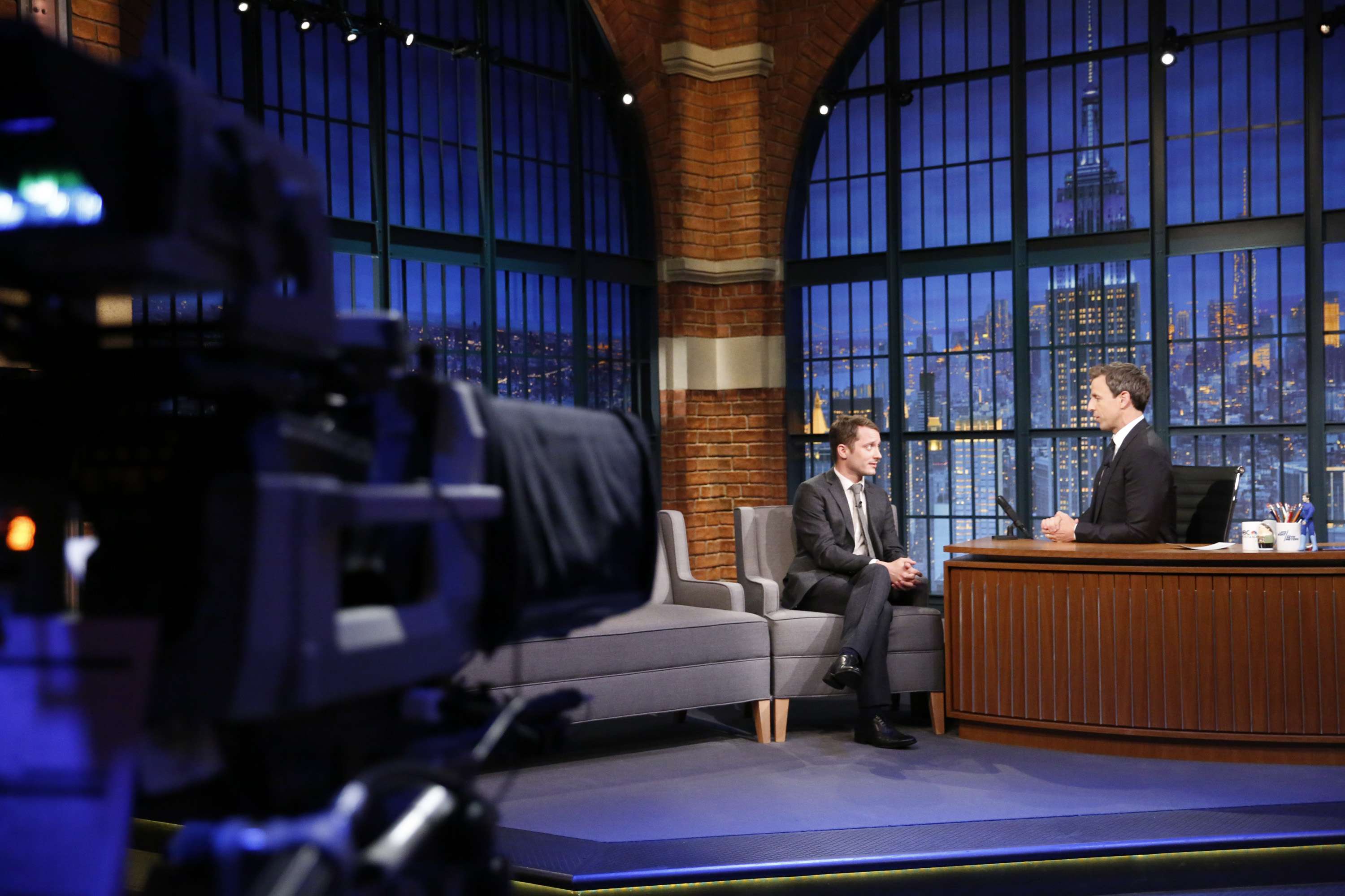 Late_Night_with_Seth_Meyers_91615_28929.jpg