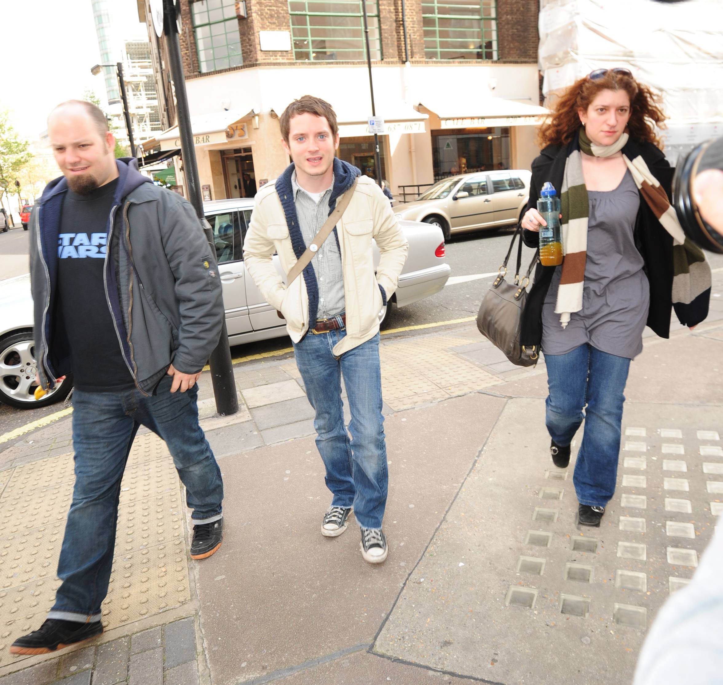 Leaving_Radio_1_28329.jpg