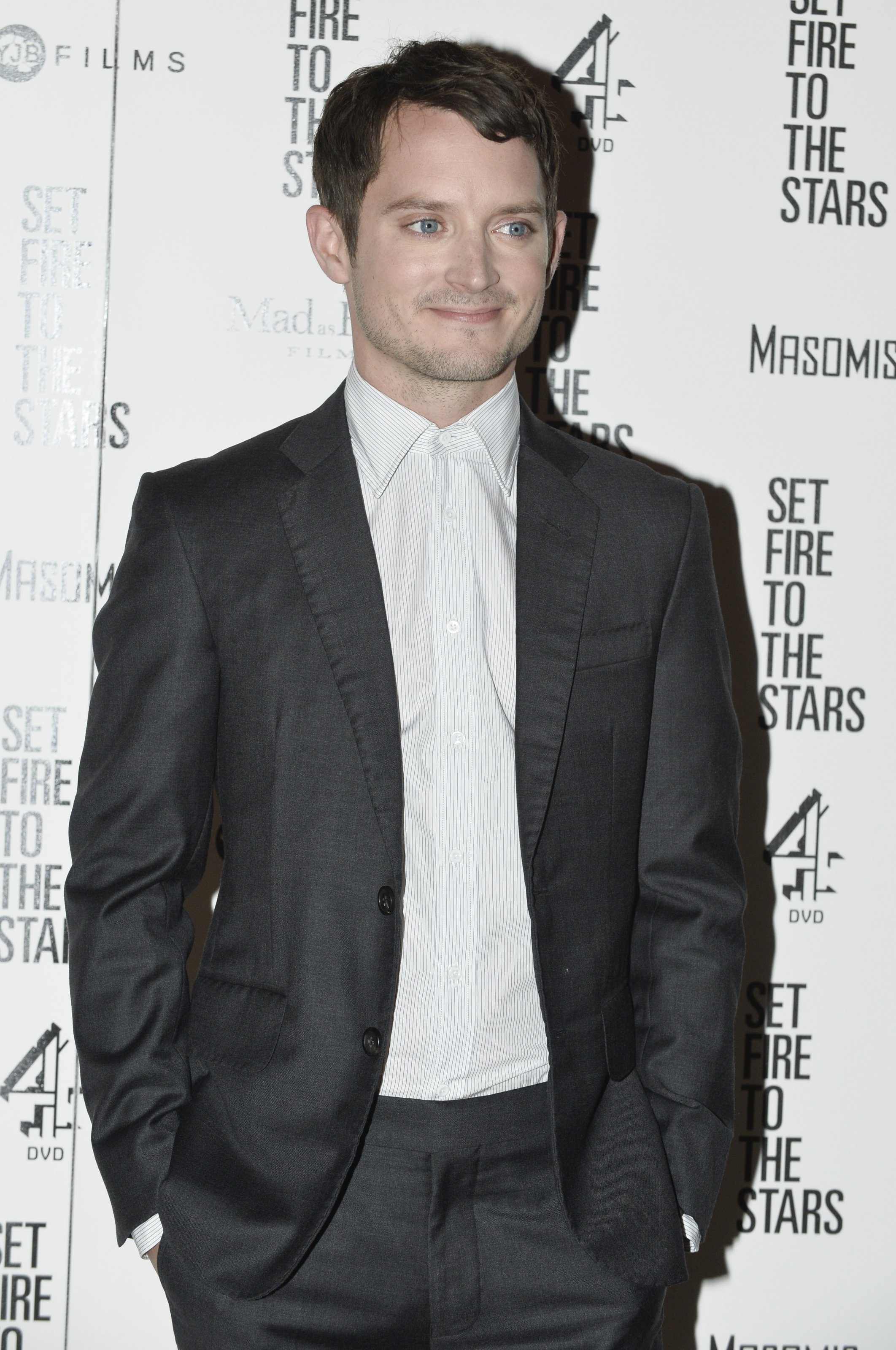 Set_Fire_London_premier_28529.jpg Set_Fire_London_premier_28529.jpg