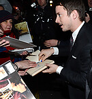Filename=HobbitNewYorkPremiere_281929.jpg
Filesize=794KiB
Dimensions=2205x3000
Date added=Aug 27, 2013 HobbitNewYorkPremiere_281929.jpg