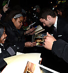 Filename=HobbitNewYorkPremiere_282129.jpg
Filesize=729KiB
Dimensions=2246x3000
Date added=Aug 27, 2013 HobbitNewYorkPremiere_282129.jpg