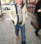 Filename=Leaving_Radio_1_28229.jpg
Filesize=564KiB
Dimensions=1853x2829
Date added=Oct 11, 2013 Leaving_Radio_1_28229.jpg