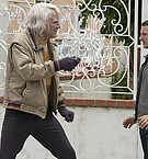 Wilfred_S04E06_28229.jpg